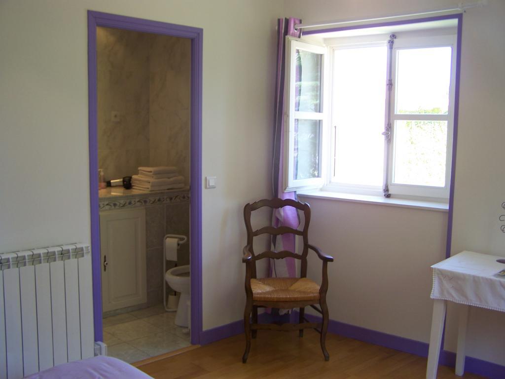 Les Cigales Bed & Breakfast Charols Cameră foto