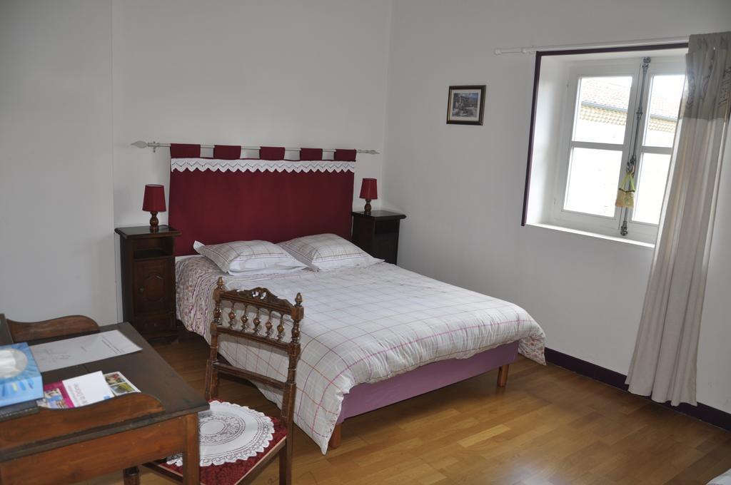 Les Cigales Bed & Breakfast Charols Exterior foto