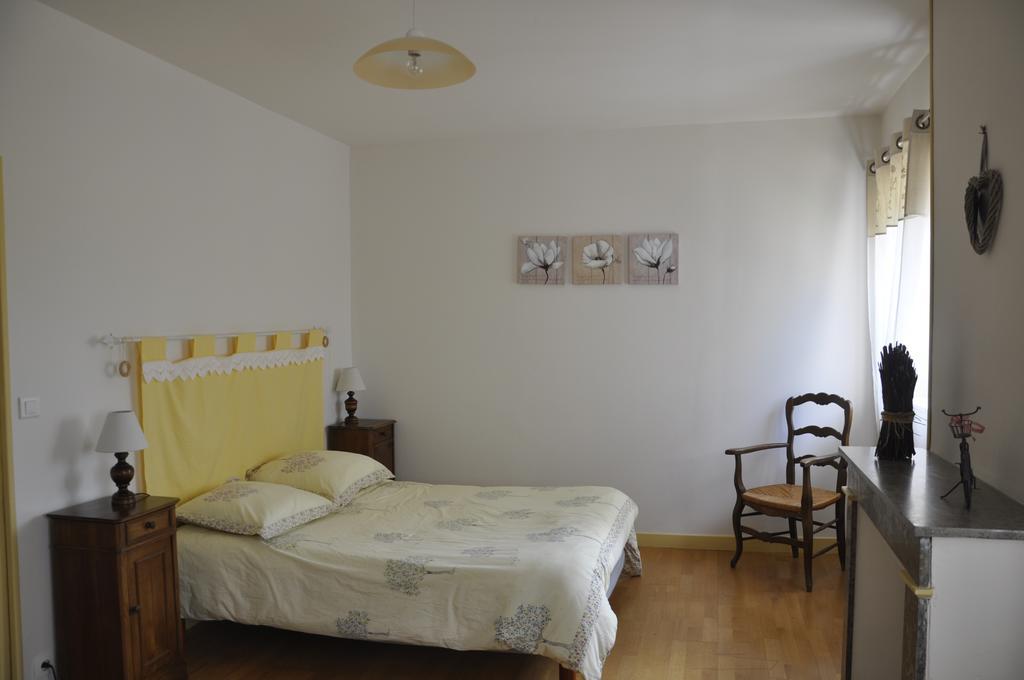 Les Cigales Bed & Breakfast Charols Exterior foto