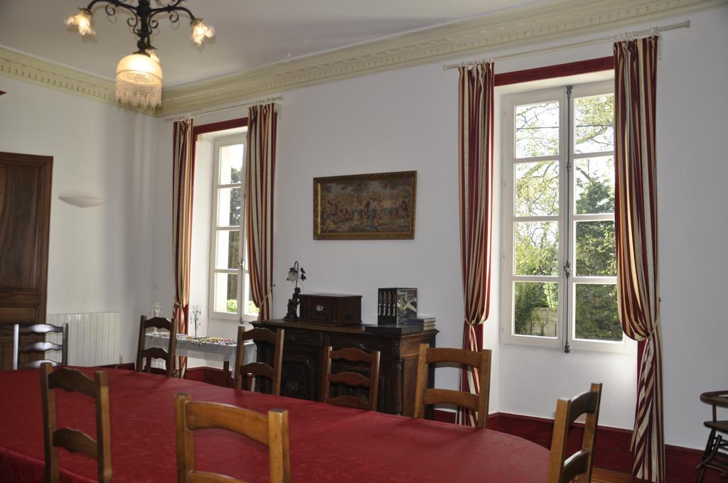 Les Cigales Bed & Breakfast Charols Exterior foto